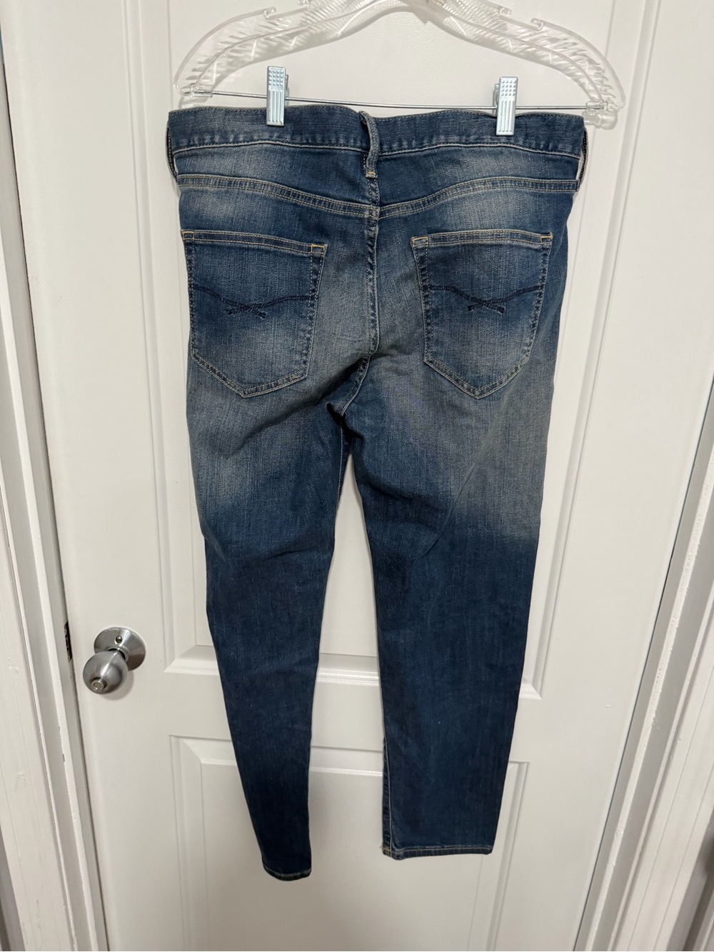 GAP SEXY BOYFRIEND 1969 JEANS - Picture 4 of 7